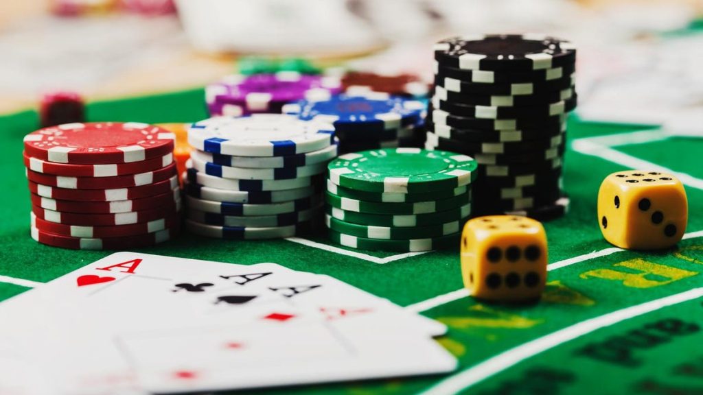 Four Strategies For Saving Money At Online Casinos
